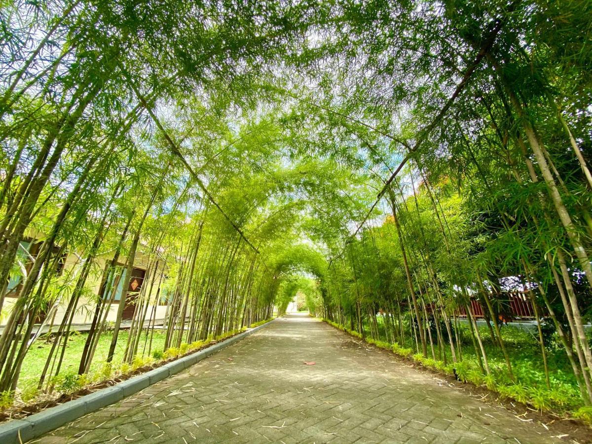 Ndc Resort & Spa Manado Exterior photo